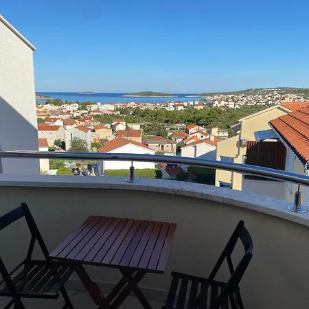 Bumbar Sunset 公寓 *