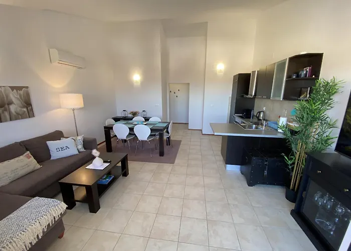 Apartment Bumbar Sunset